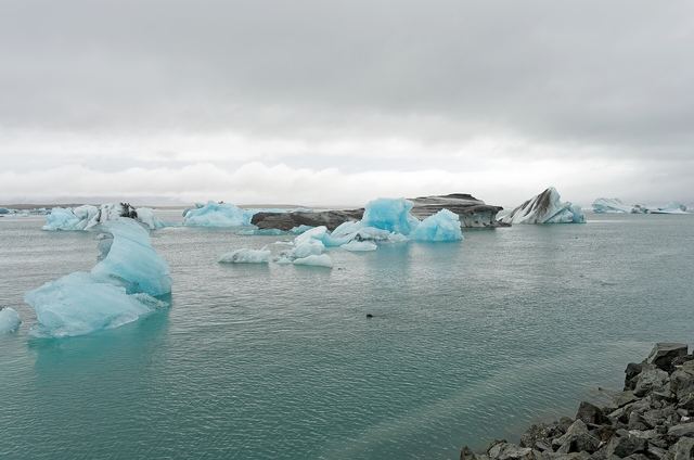 Icebergs in Jökulsárlón glacier lagoon, Iceland